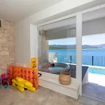 Simpleza - Six Bedroom With Private Pool And Jacuzzi * Klek