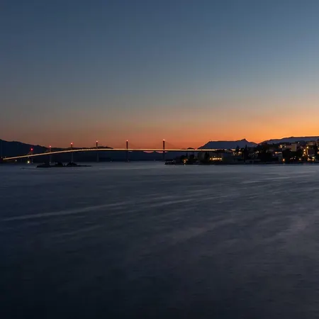 Simpleza - Six Bedroom With Private Pool And Jacuzzi