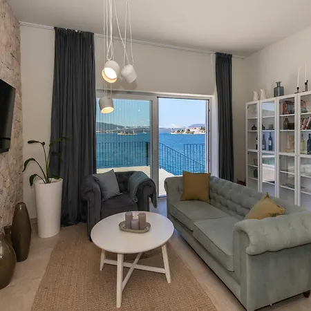 Simpleza - Six Bedroom With Private Pool And Jacuzzi Villa *