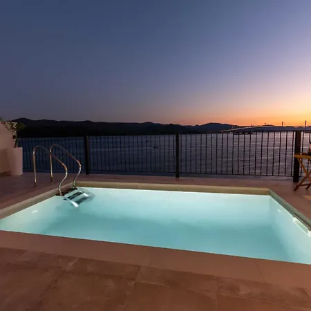 Simpleza - Six Bedroom With Private Pool And Jacuzzi 别墅 *