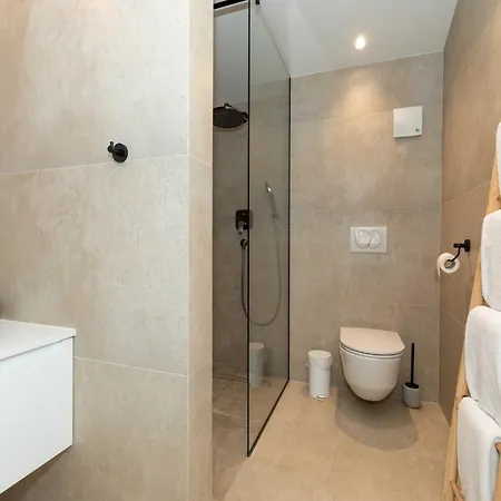 别墅 Simpleza - Six Bedroom With Private Pool And Jacuzzi 克勒克