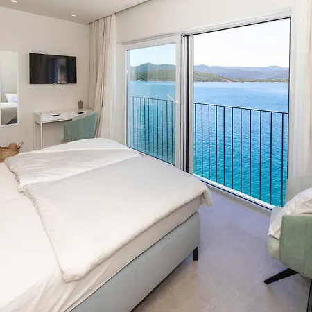 Simpleza - Six Bedroom With Private Pool And Jacuzzi Villa