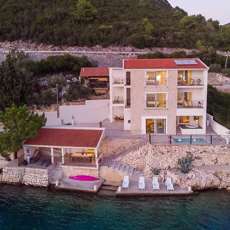 Villa Simpleza - Six Bedroom With Private Pool And Jacuzzi Klek