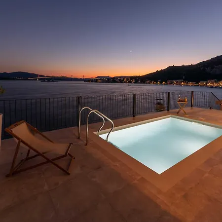 Simpleza - Six Bedroom With Private Pool And Jacuzzi Klek