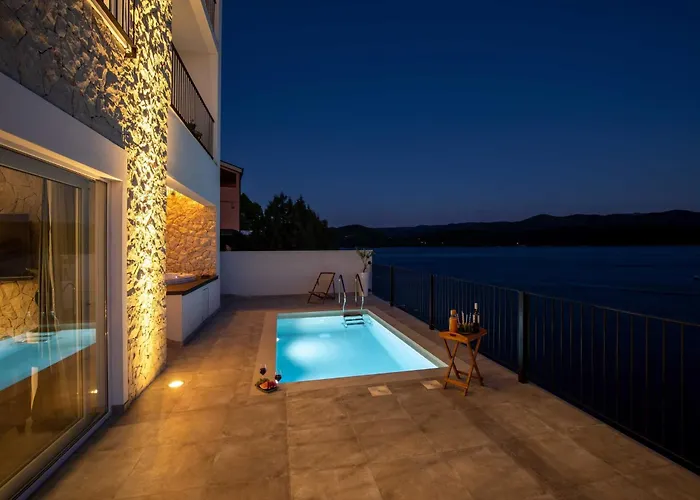 Simpleza - Six Bedroom With Private Pool And Jacuzzi Villa Klek