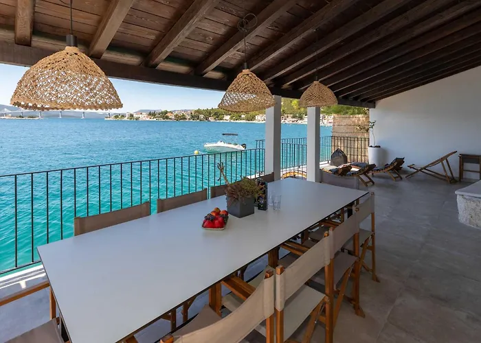 Simpleza - Six Bedroom With Private Pool And Jacuzzi Villa Klek