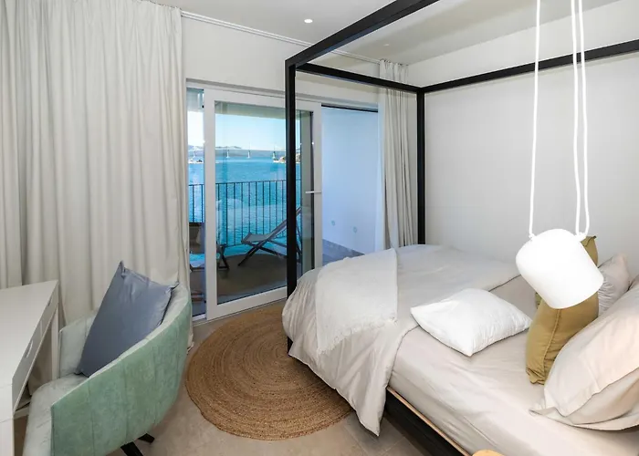 Simpleza - Six Bedroom With Private Pool And Jacuzzi Villa