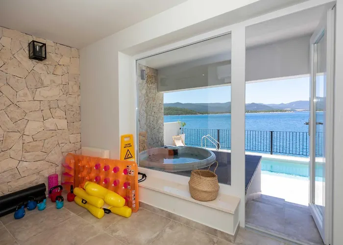 Simpleza - Six Bedroom With Private Pool And Jacuzzi * Klek