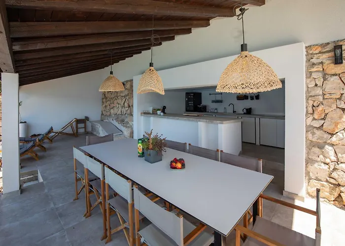 Simpleza - Six Bedroom With Private Pool And Jacuzzi Villa