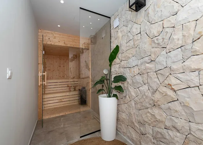 Simpleza - Six Bedroom With Private Pool And Jacuzzi Villa Klek