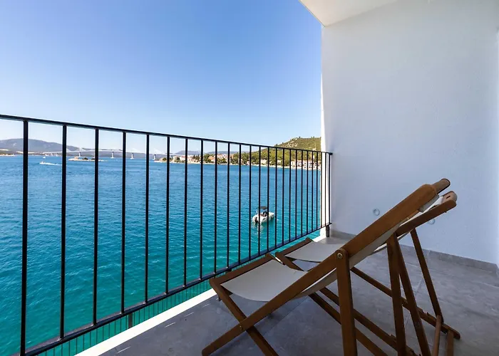 Villa Simpleza - Six Bedroom With Private Pool And Jacuzzi Klek